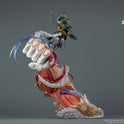 Figurine Attaque des Titans -  Livaï vs Titan Féminin
