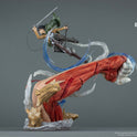 Figurine Attaque des Titans -  Livaï vs Titan Féminin