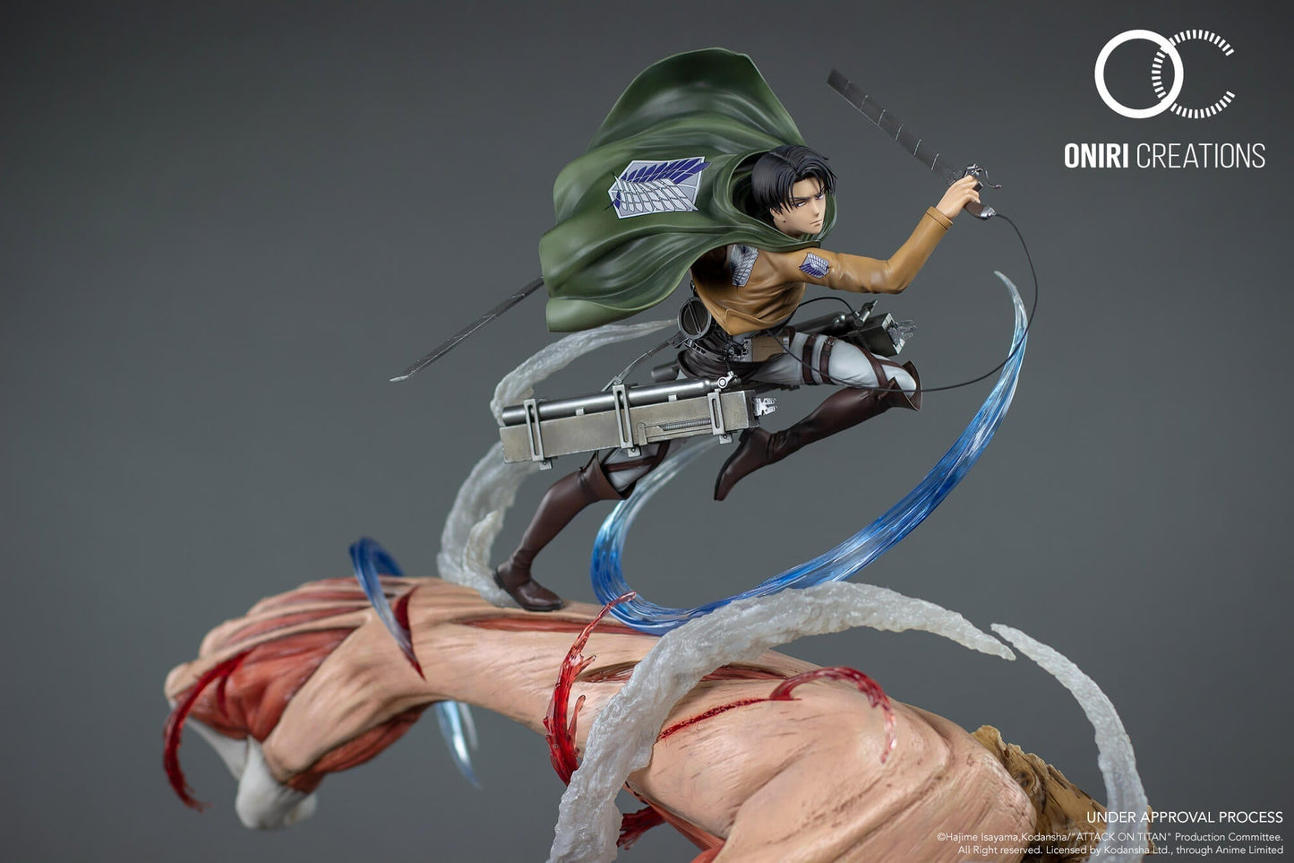 Figurine Attaque des Titans -  Livaï vs Titan Féminin