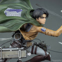 Figurine Attaque des Titans -  Livaï vs Titan Féminin